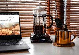 Odkrywanie Świata Kawy z French Pressem: Moja Przygoda z Parzeniem Kawy